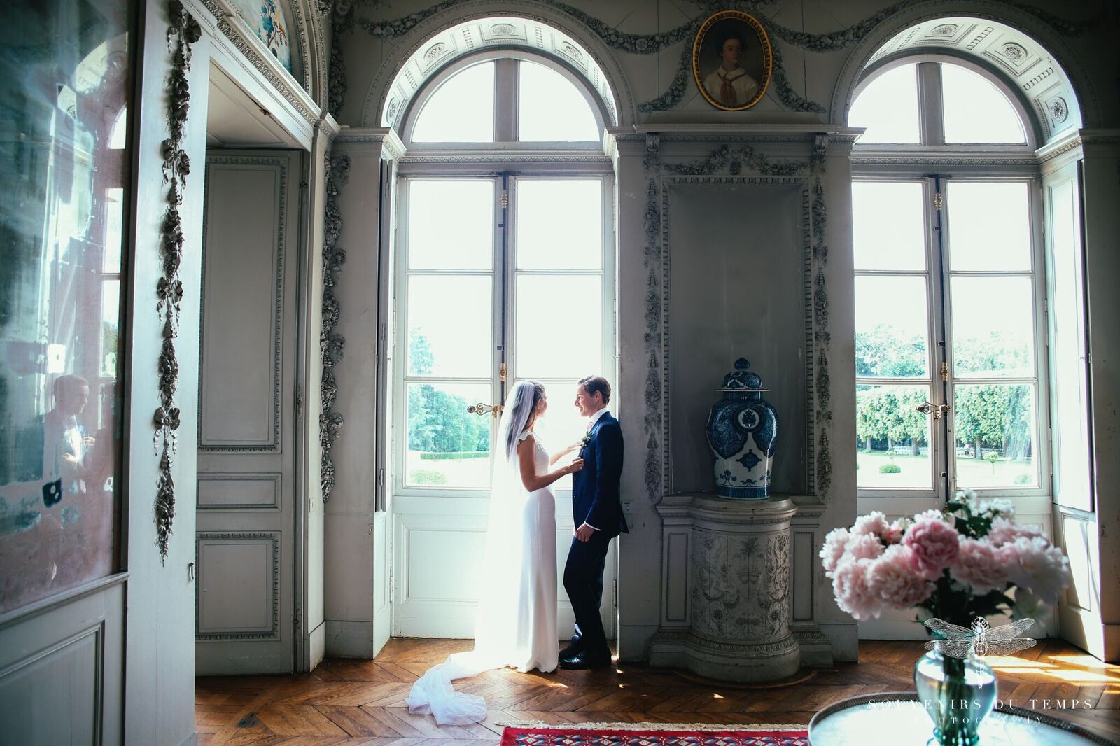 _RHW00rQ les anciennes écuries du château